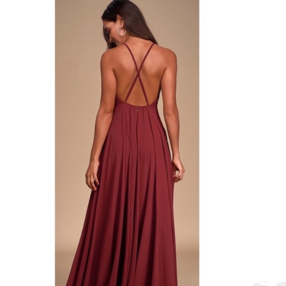 ❤️Lulu’s Wine colored Halter Racerback Maxi Dress - simple but so elegant.